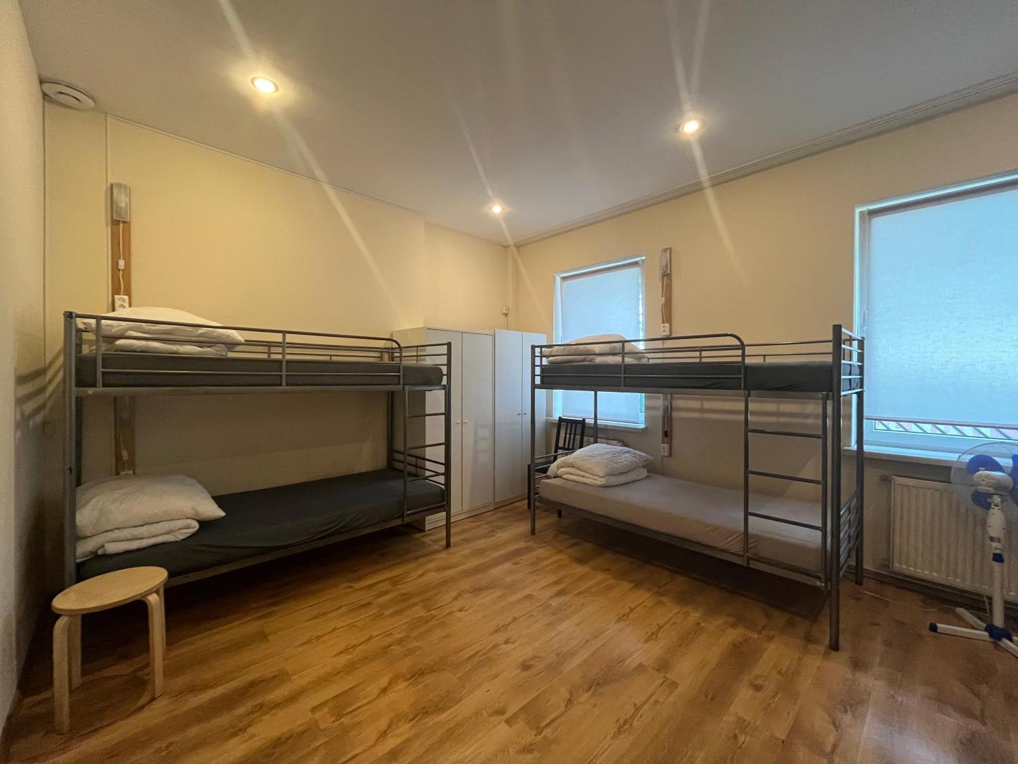 Fry House Hostel วอร์ซอ ภายนอก รูปภาพ