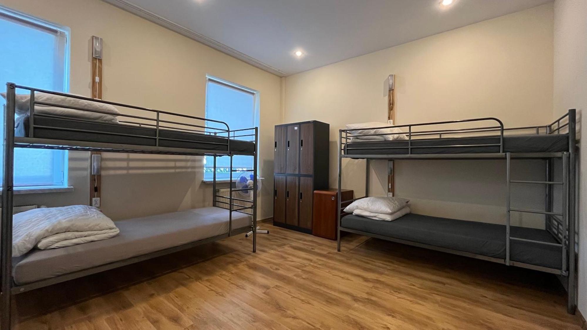 Fry House Hostel วอร์ซอ ภายนอก รูปภาพ