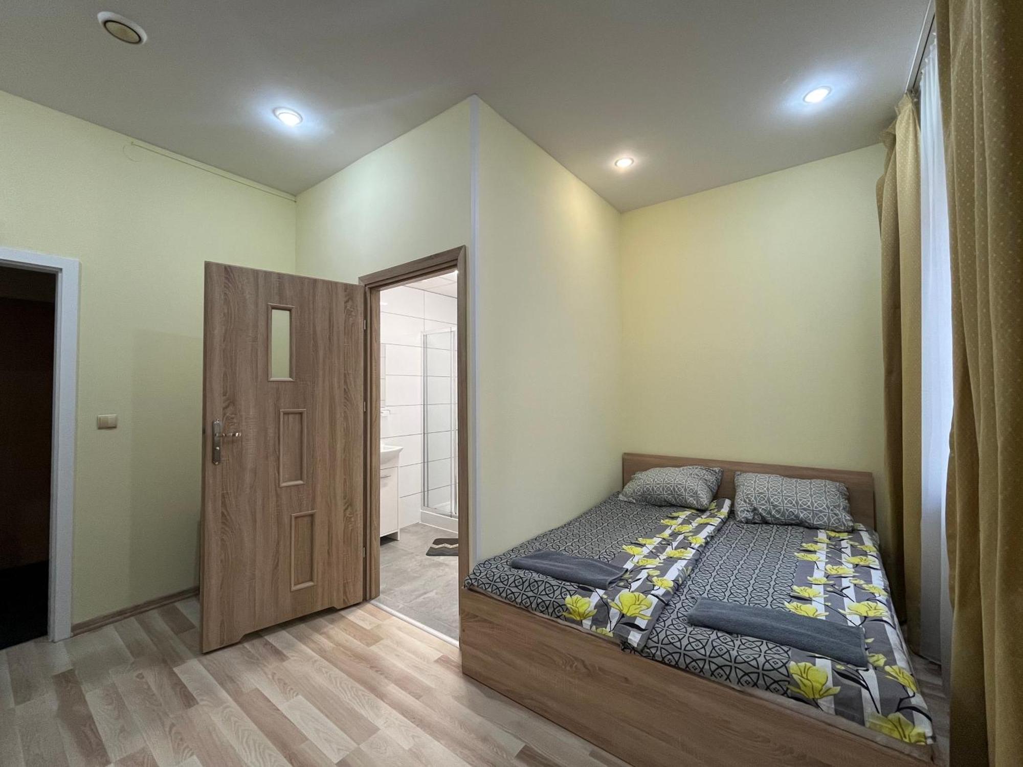 Fry House Hostel วอร์ซอ ภายนอก รูปภาพ